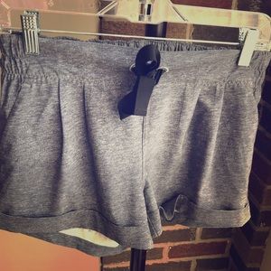 Lululemon Break Away Short 3in sz 6